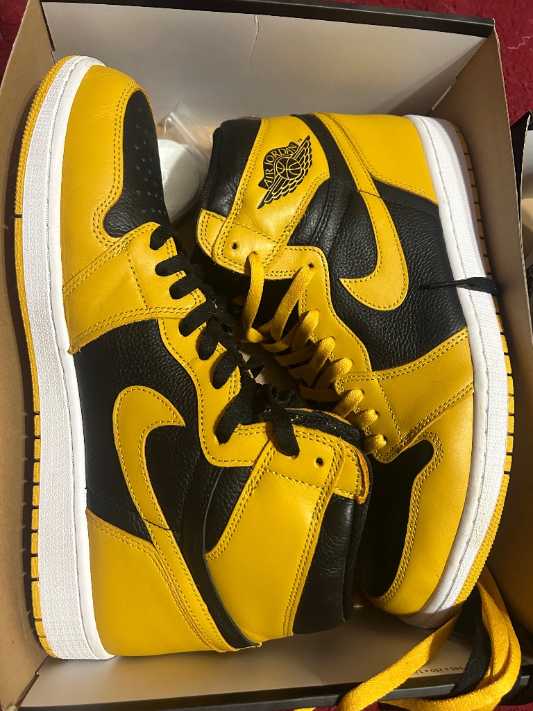 Jordan 1 Retro Pollen/Black Size 14